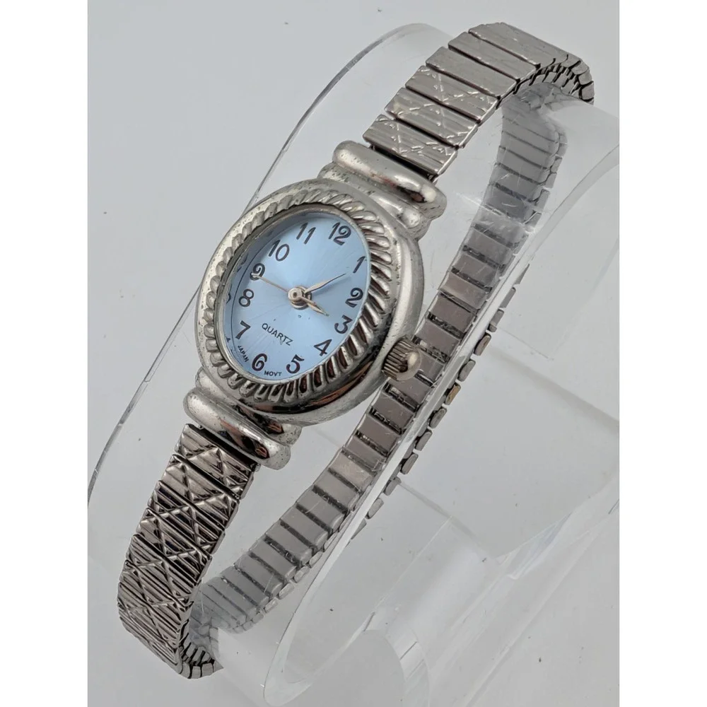 White Stag Women's Watch 19mm Case Silver Stretch Band- New Battery